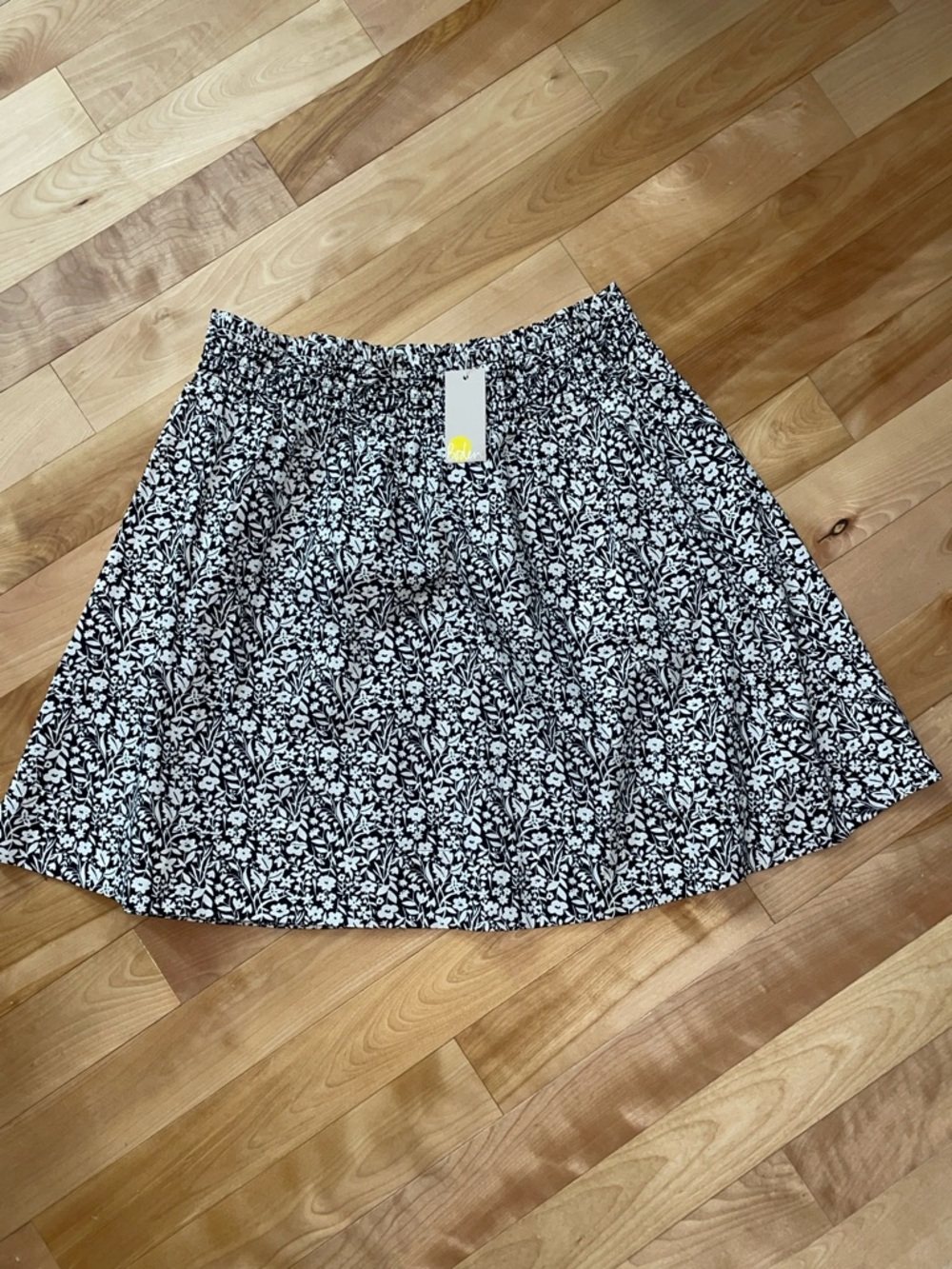 NWT BODEN Glorious British Style Black and White Floral A-Line Skirt size 16 18
